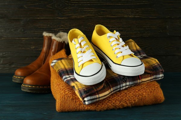 How to Choose the Perfect Eco-Friendly Sneakers for Casual Fridays?